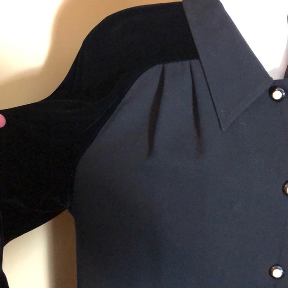 VINTAGE VALENTINO size EU 48 US 12 Velvet Wool Pearl Buttons LBD Elegant Luxury - Picture 3 of 13